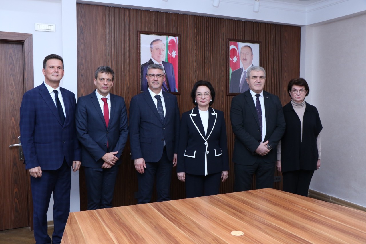 AzMİU ilə bu universitet arasında memorandum imzalanıb - FOTOLAR